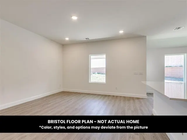 Photo 7 — 1108 E Jackrabbit Lane, Mustang, OK 73064