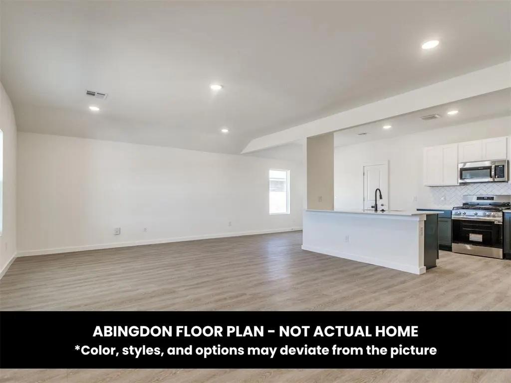Photo 5 — 1124 S Bear Lane, Mustang, OK 73064