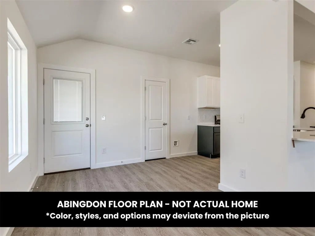 Photo 11 — 1124 S Bear Lane, Mustang, OK 73064