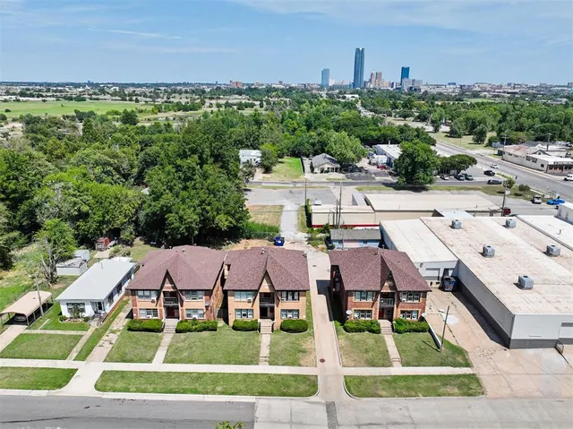 Photo 8 — 521 SW 24th Street, Oklahoma City, OK 73109
