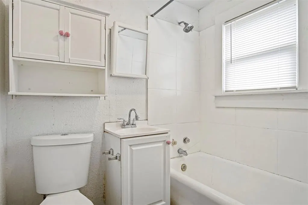 Photo 21 — 521 SW 24th Street, Oklahoma City, OK 73109