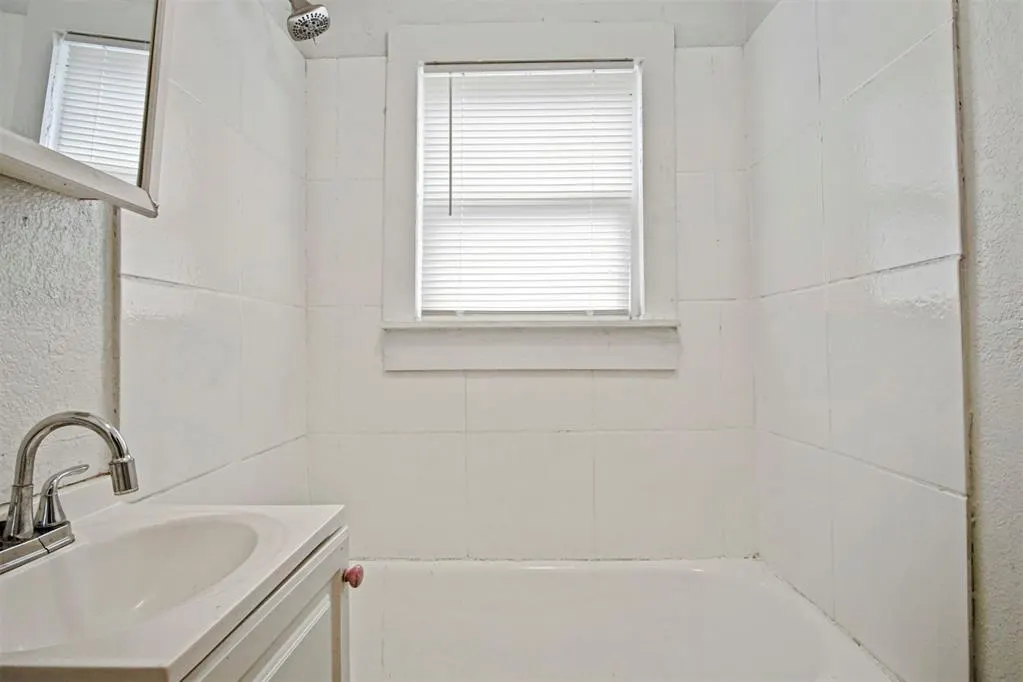 Photo 22 — 521 SW 24th Street, Oklahoma City, OK 73109