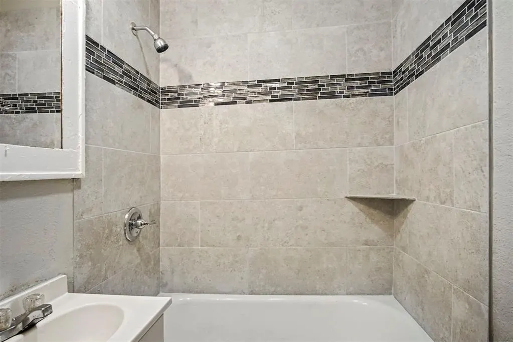 Photo 38 — 521 SW 24th Street, Oklahoma City, OK 73109