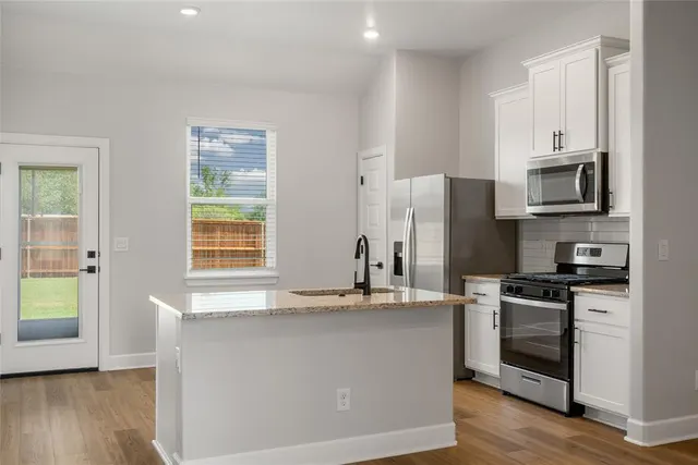 Photo 2 — 3101 Evyn Boulevard, Yukon, OK 73099