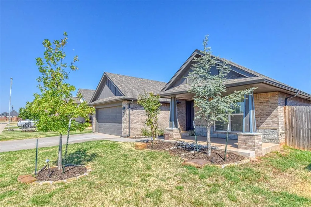 Photo 2 — 8913 SW 42nd Street, Oklahoma City, OK 73179