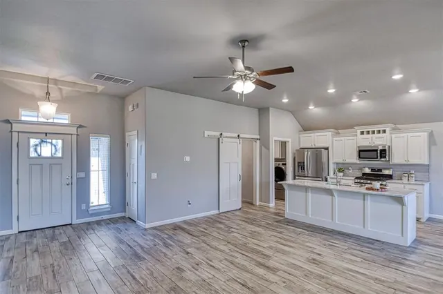 Photo 8 — 8913 SW 42nd Street, Oklahoma City, OK 73179