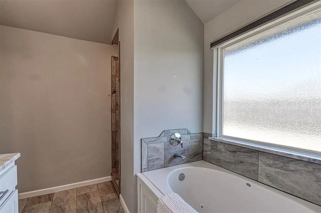 Photo 22 — 8913 SW 42nd Street, Oklahoma City, OK 73179