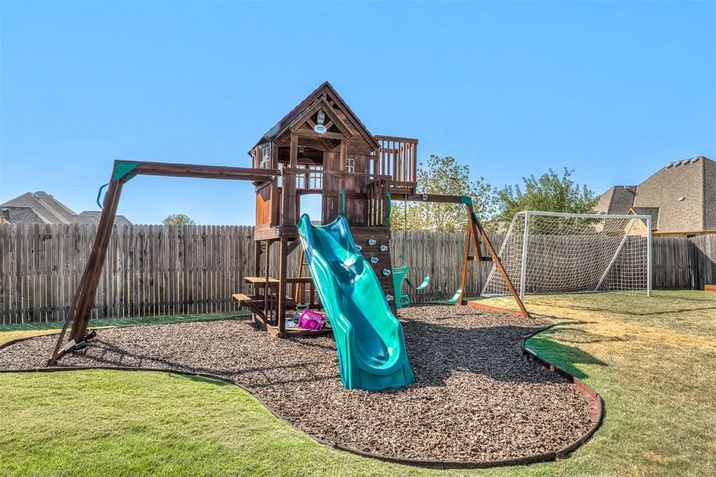 Photo 38 — 13317 NW 3rd Street, Yukon, OK 73099