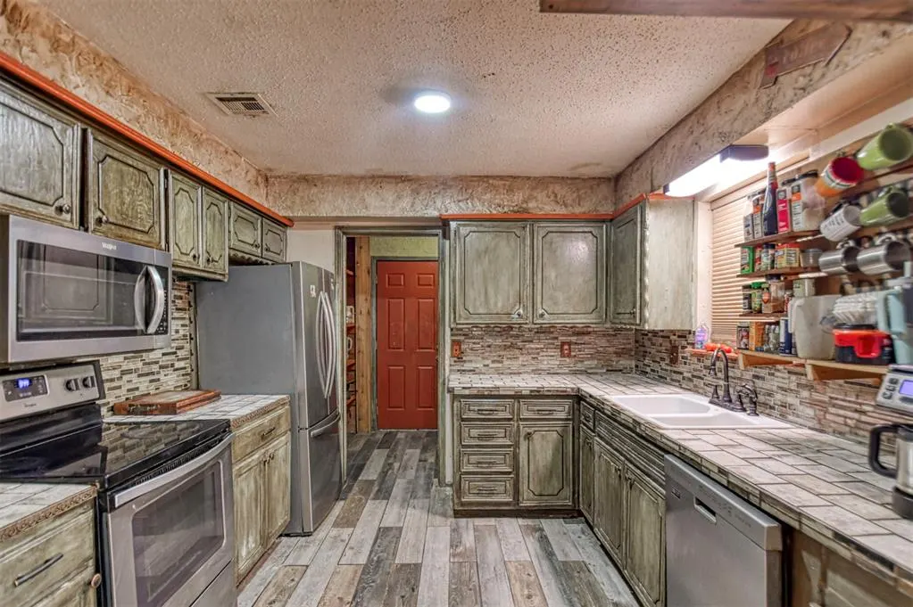 Photo 16 — 1601 SW 87th Street, Oklahoma City, OK 73159