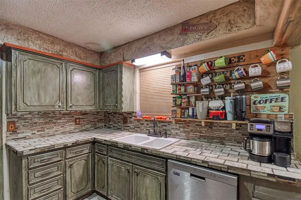 Photo 17 — 1601 SW 87th Street, Oklahoma City, OK 73159