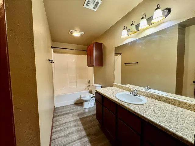 Photo 4 — 1607 E Lawter Road, Weatherford, OK 73096