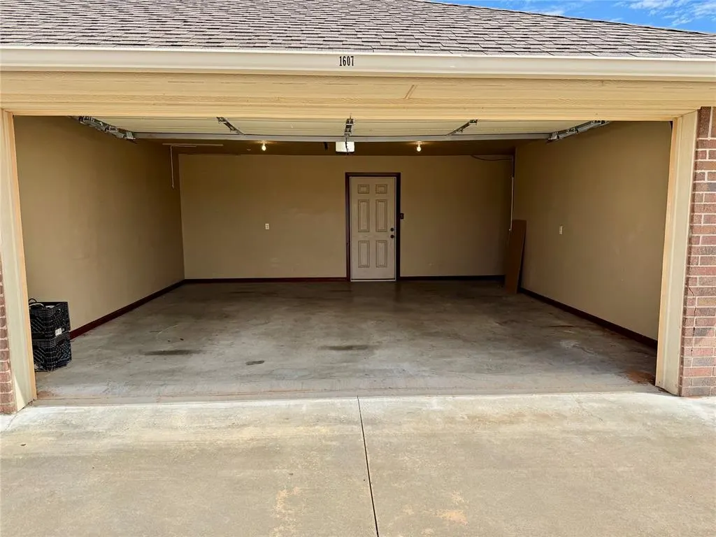 Photo 12 — 1607 E Lawter Road, Weatherford, OK 73096