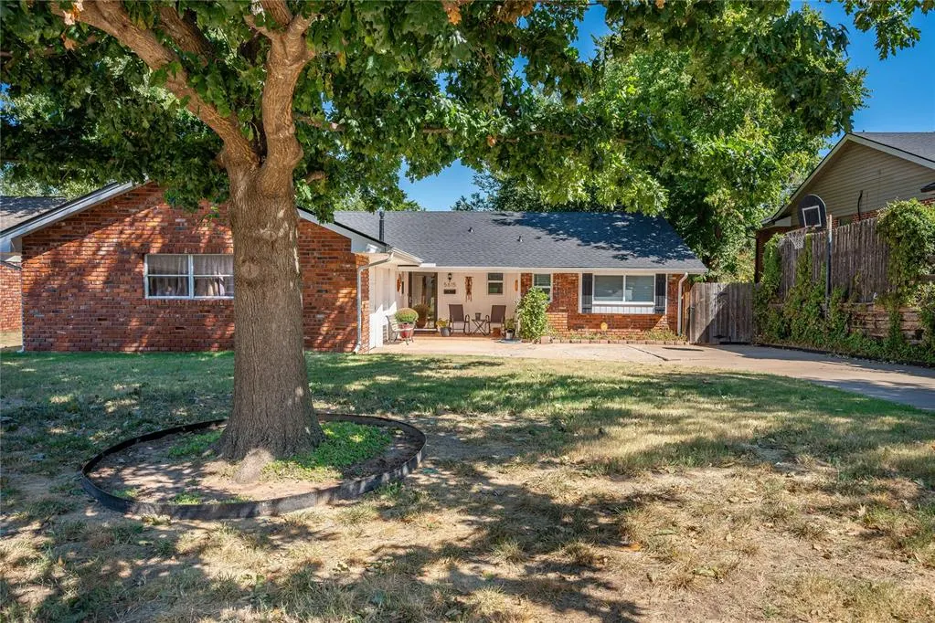 Front exterior — 5615 NW 37th Street, Warr Acres, OK 73122