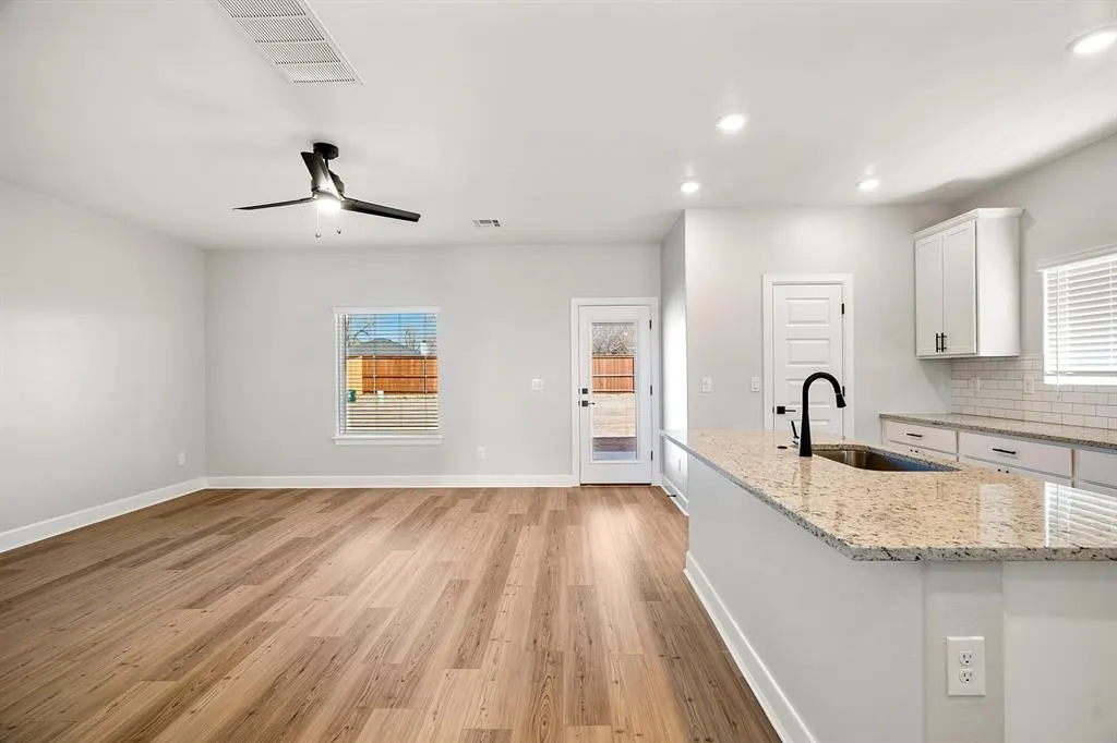 Photo 3 — 3112 Evyn Boulevard, Yukon, OK 73099