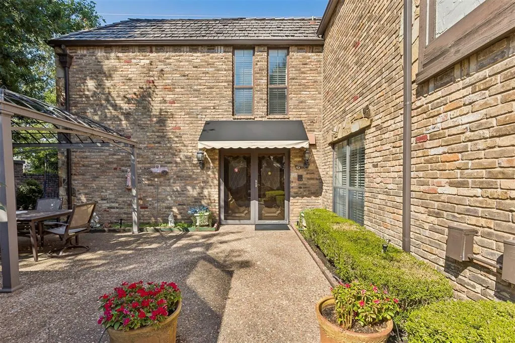 Photo 5 — 328 Windbrook Drive, Norman, OK 73072