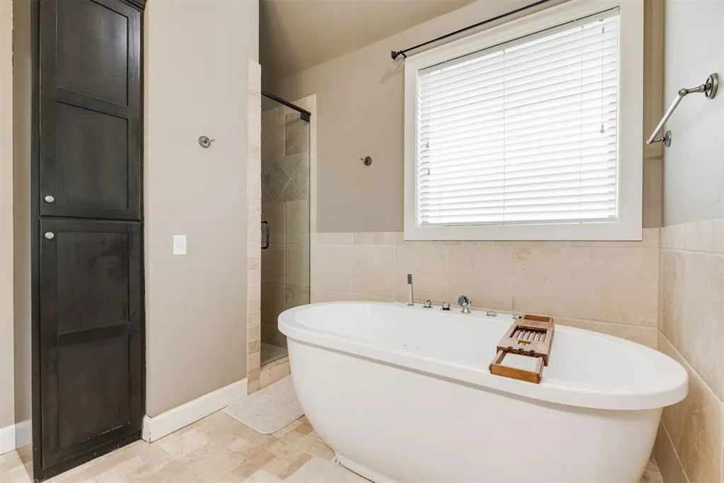 Photo 13 — 1008 Bayonne Bridge Court, Edmond, OK 73034