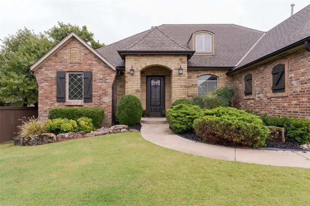 Photo 4 — 1008 Bayonne Bridge Court, Edmond, OK 73034