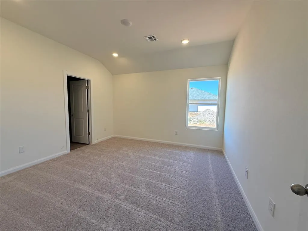 Photo 5 — 21235 SE 32nd Street, Harrah, OK 73045