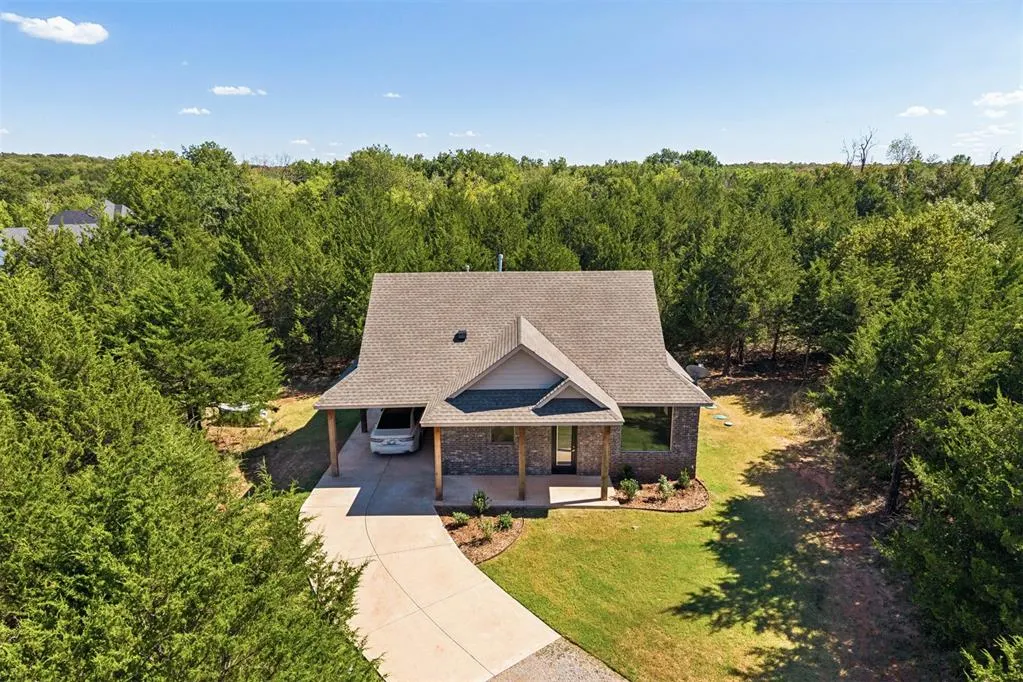 Photo 26 — 335131 E 1048 Road, McLoud, OK 74851