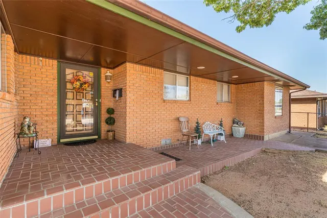 Photo 2 — 1200 Barker Road, Clinton, OK 73601