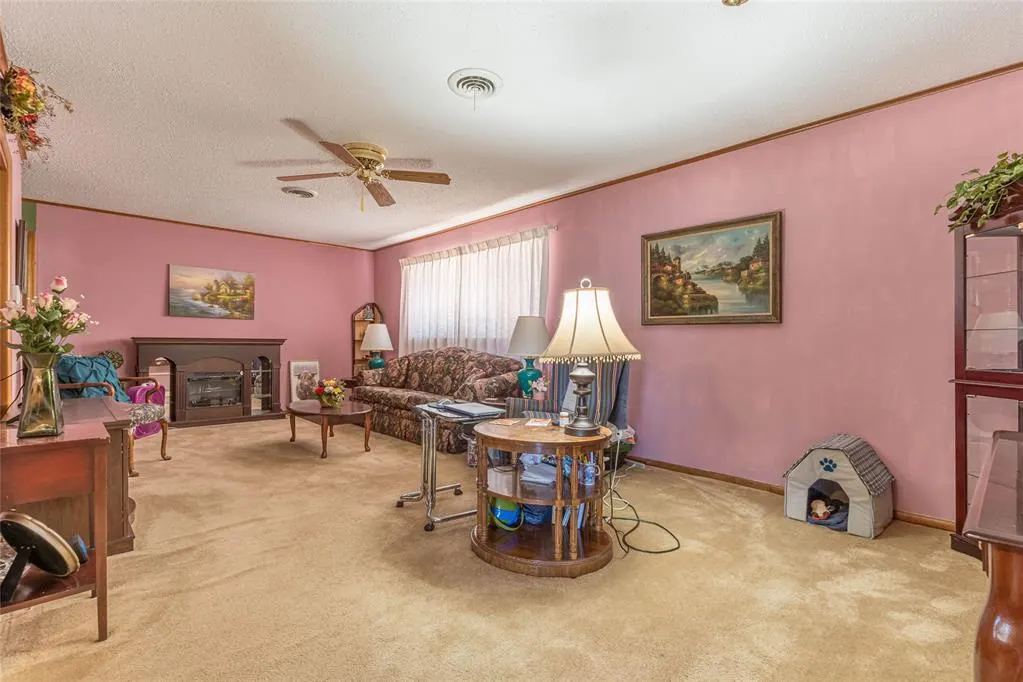 Photo 6 — 1200 Barker Road, Clinton, OK 73601