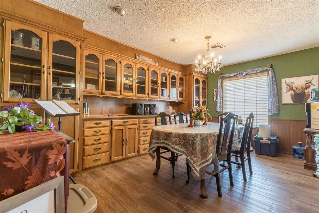 Photo 7 — 1200 Barker Road, Clinton, OK 73601