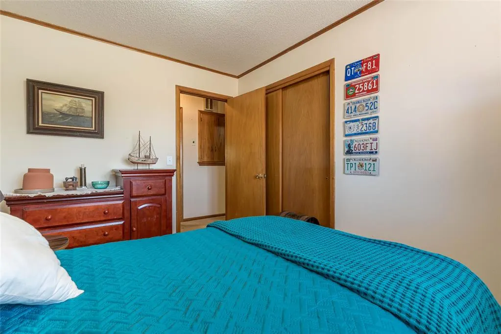 Photo 18 — 1200 Barker Road, Clinton, OK 73601