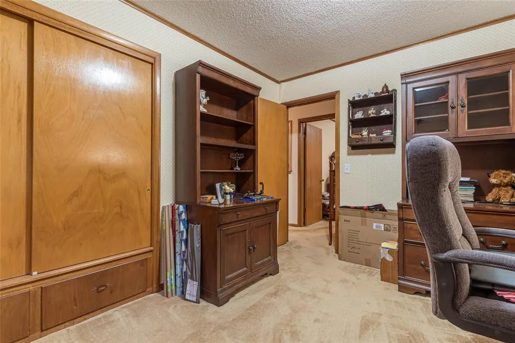 Photo 21 — 1200 Barker Road, Clinton, OK 73601