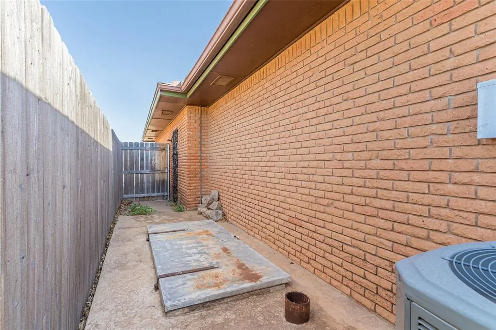 Photo 28 — 1200 Barker Road, Clinton, OK 73601
