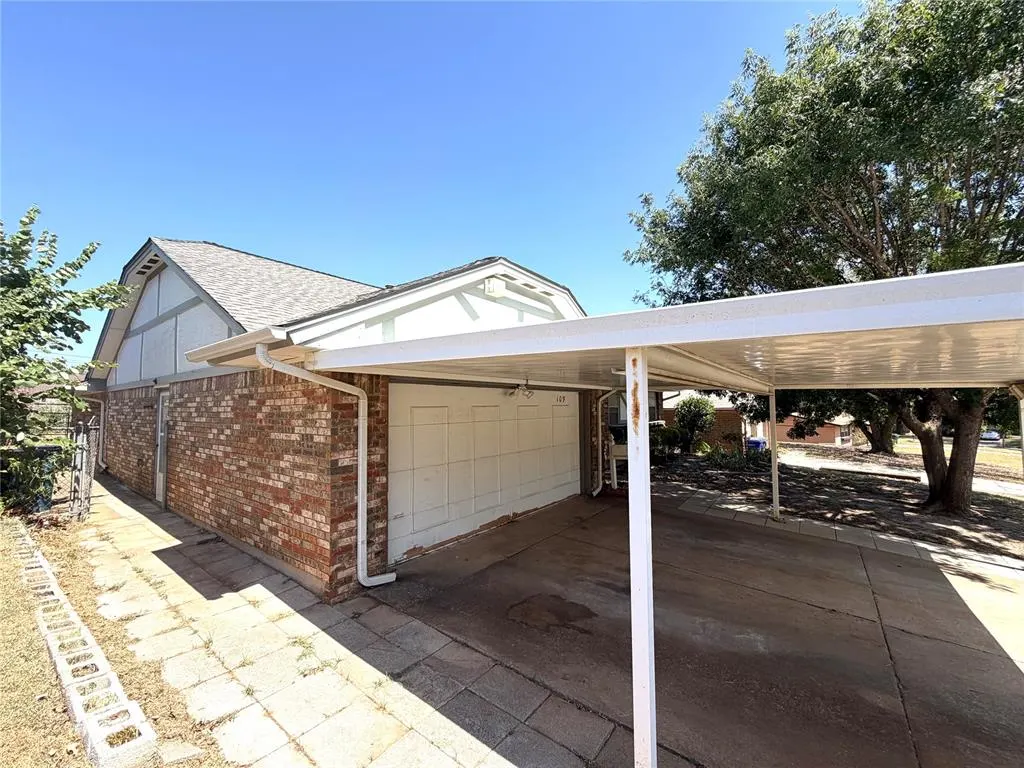 Photo 5 — 109 W Campbell Drive, Midwest City, OK 73110