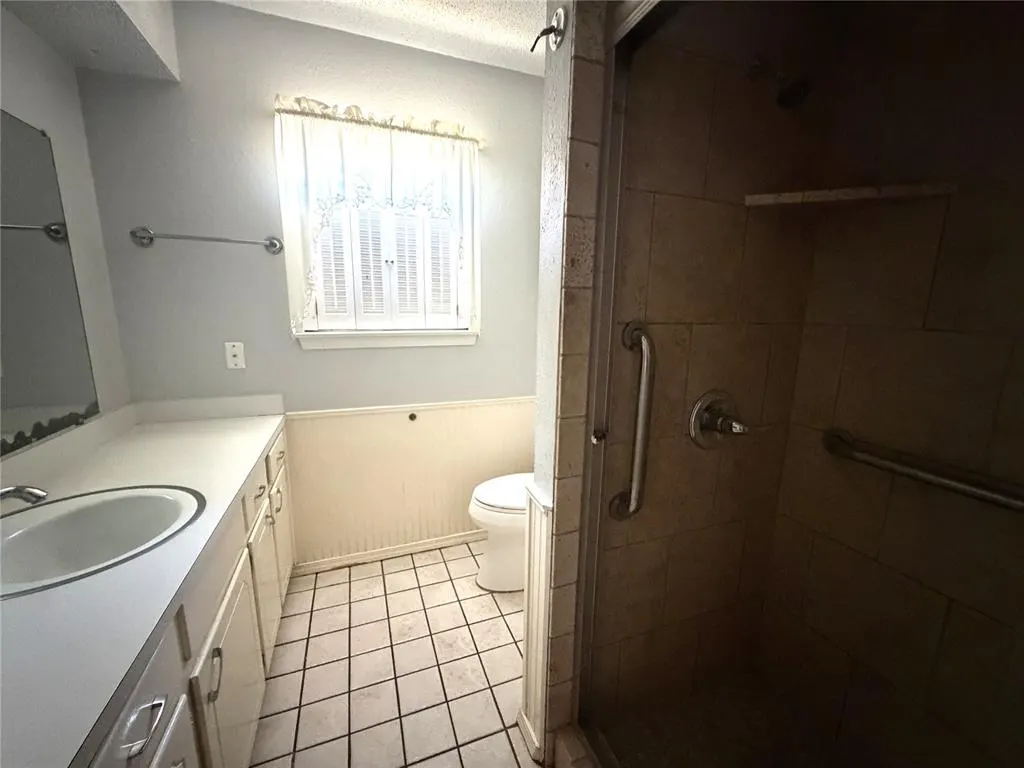 Photo 13 — 109 W Campbell Drive, Midwest City, OK 73110