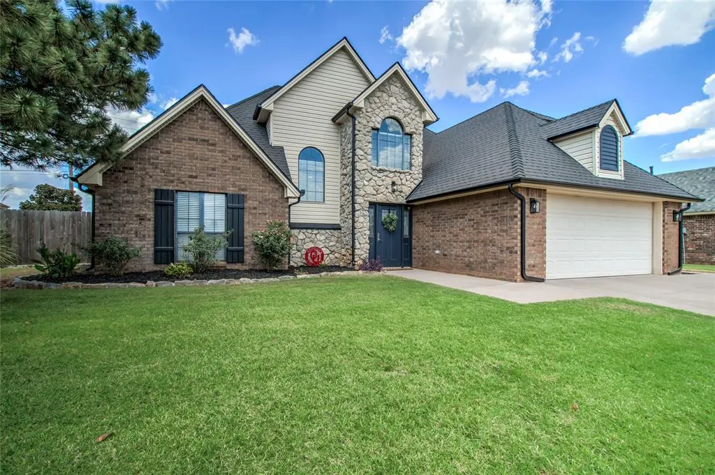 Front exterior — 1513 Chisholm Trail, Weatherford, OK 73096