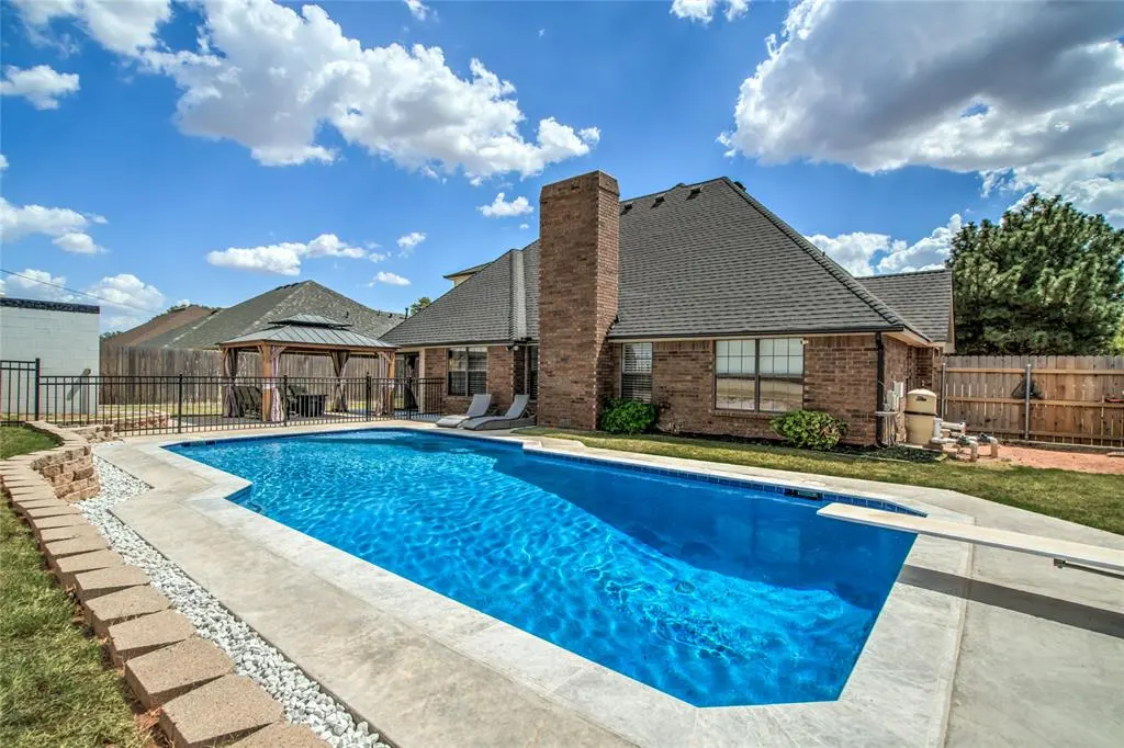 Photo 3 — 1513 Chisholm Trail, Weatherford, OK 73096