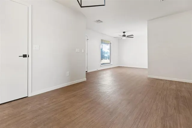 Photo 5 — 625 NW 111th Street, Oklahoma City, OK 73114