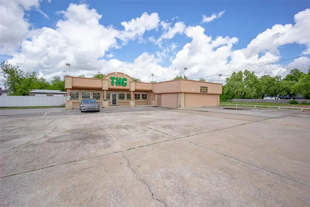 Photo 10 — 5121 SE 15th Street, Del City, OK 73115
