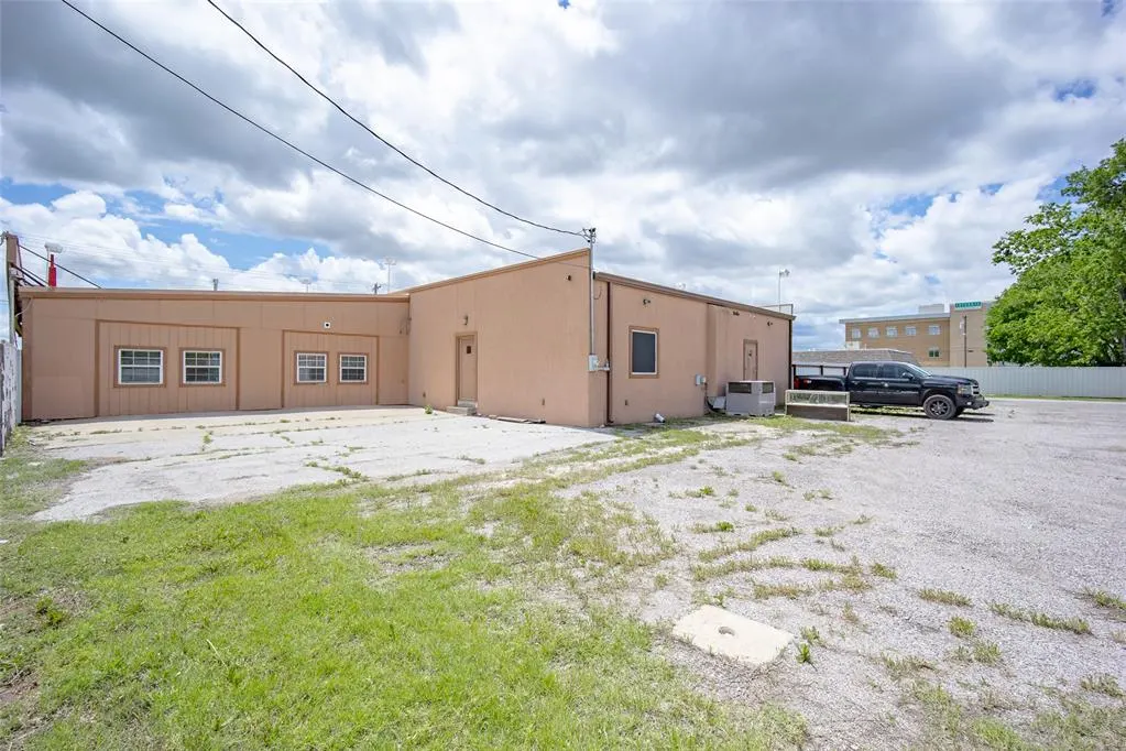 Photo 14 — 5121 SE 15th Street, Del City, OK 73115