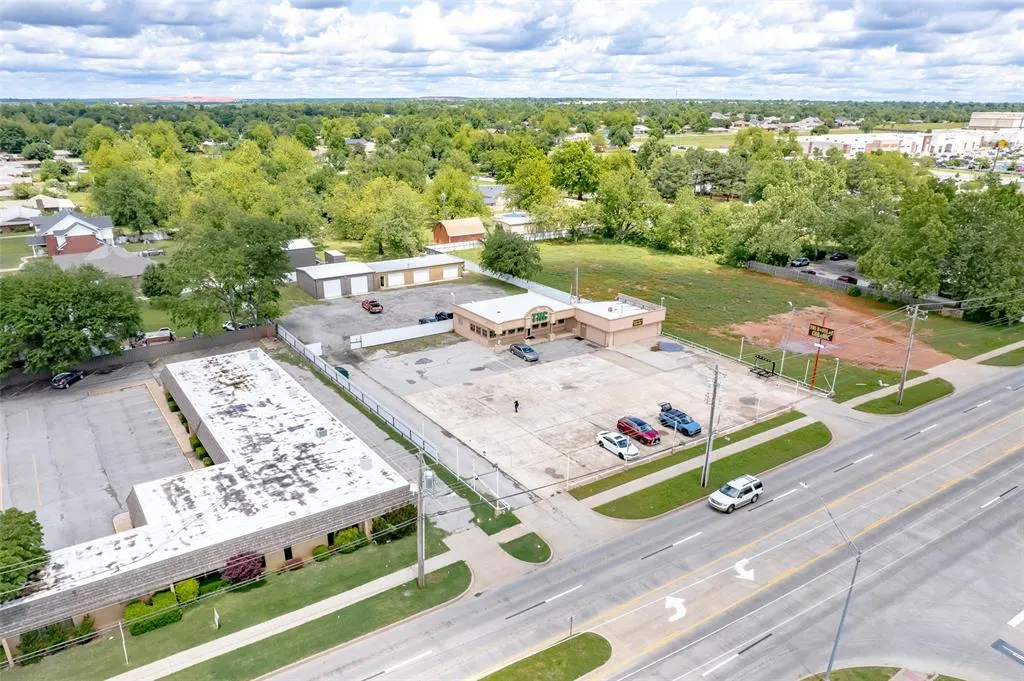 Photo 17 — 5121 SE 15th Street, Del City, OK 73115