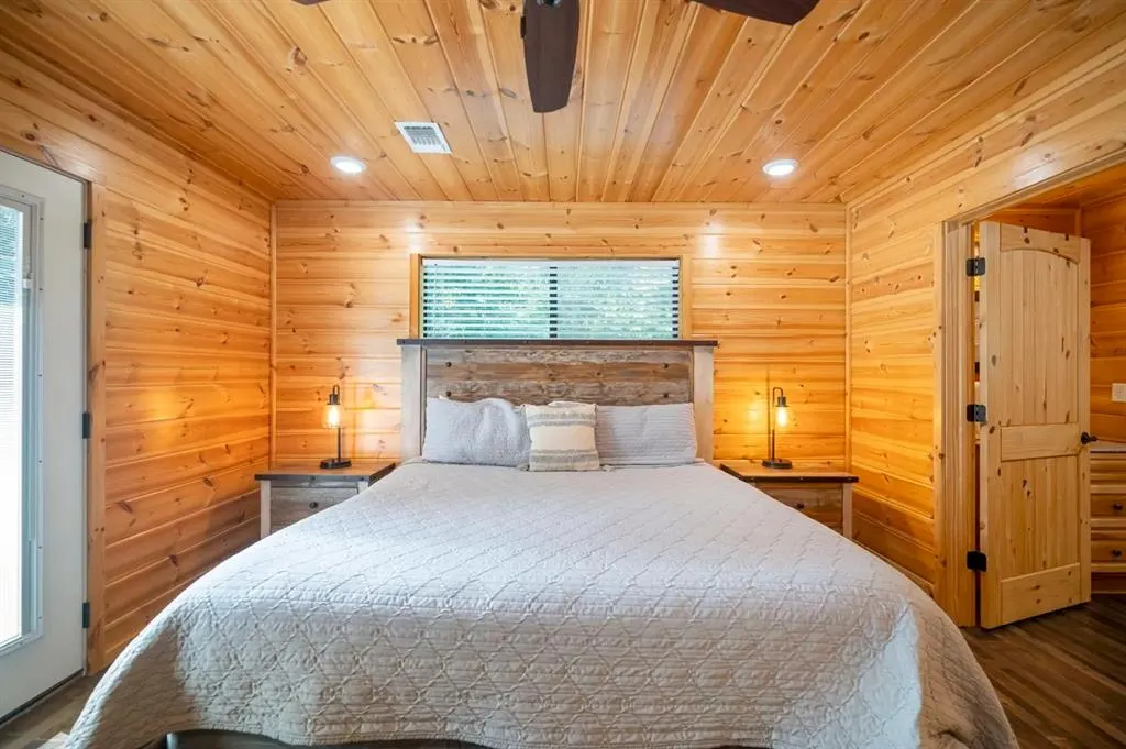 Photo 8 — 204 Eagle Mountain Trail, Broken Bow, OK 74728