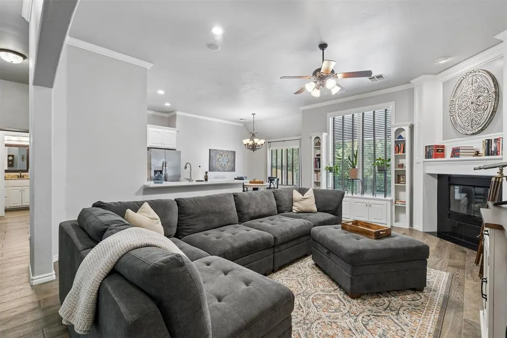 Photo 10 — 3325 Cheyenne Villa Circle, Edmond, OK 73013