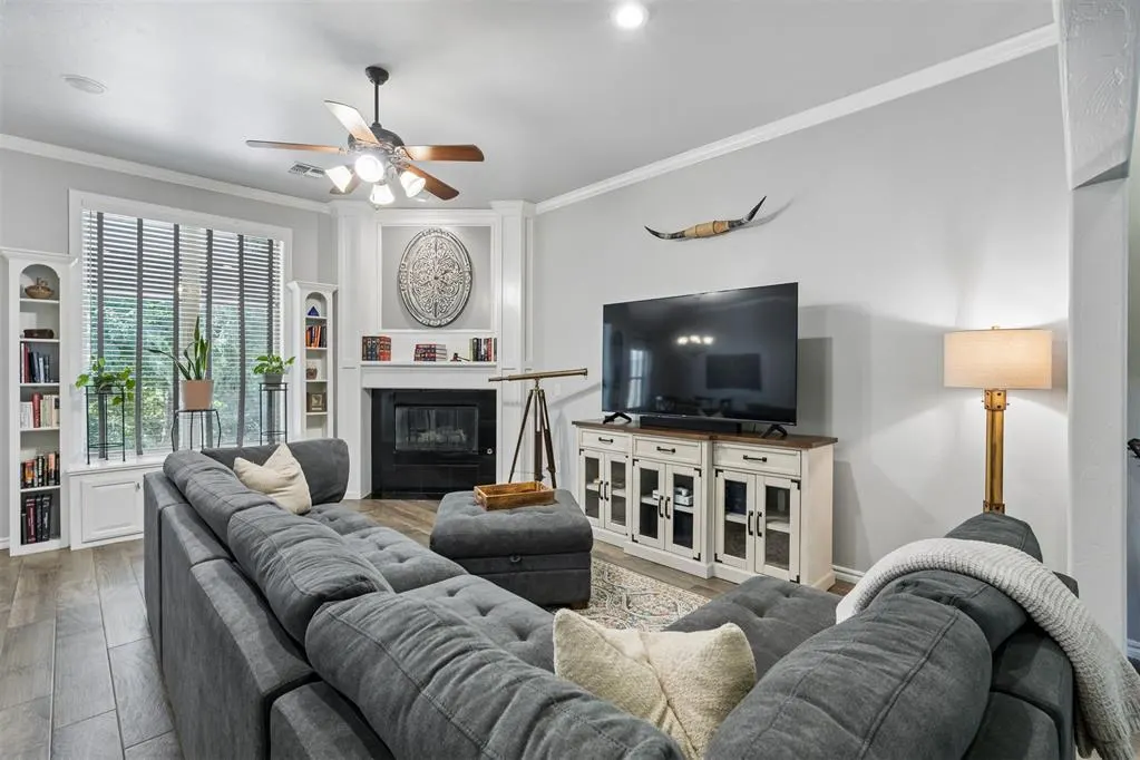 Photo 11 — 3325 Cheyenne Villa Circle, Edmond, OK 73013