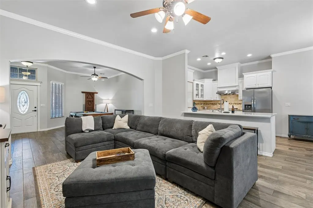 Photo 12 — 3325 Cheyenne Villa Circle, Edmond, OK 73013
