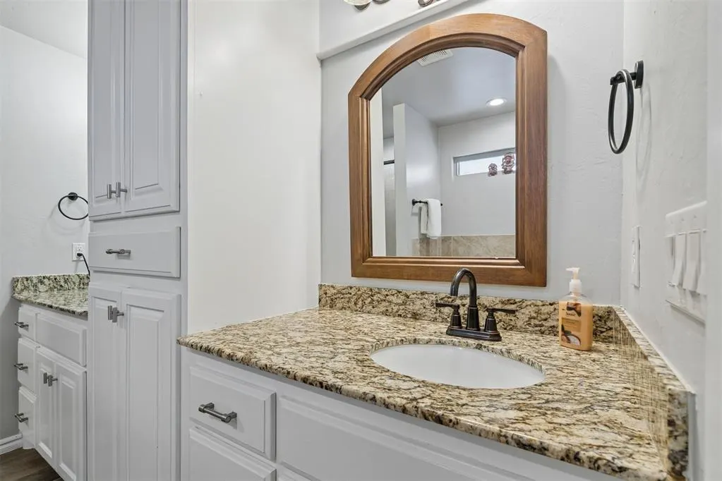 Photo 21 — 3325 Cheyenne Villa Circle, Edmond, OK 73013