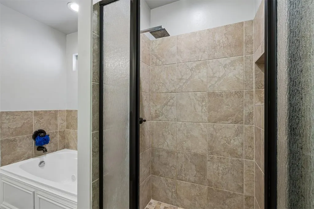 Photo 23 — 3325 Cheyenne Villa Circle, Edmond, OK 73013