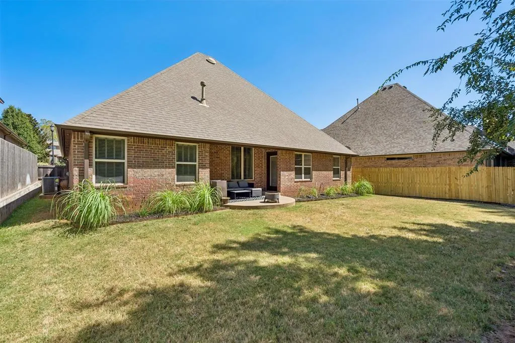 Photo 41 — 3325 Cheyenne Villa Circle, Edmond, OK 73013