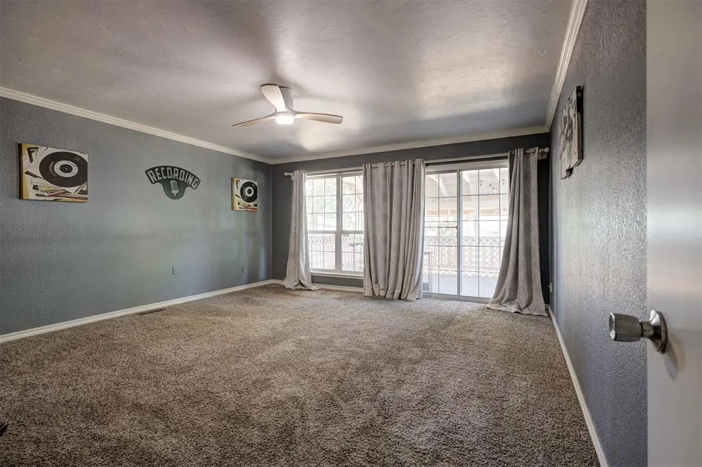 Photo 12 — 9721 Lakeland Terrace, Oklahoma City, OK 73162