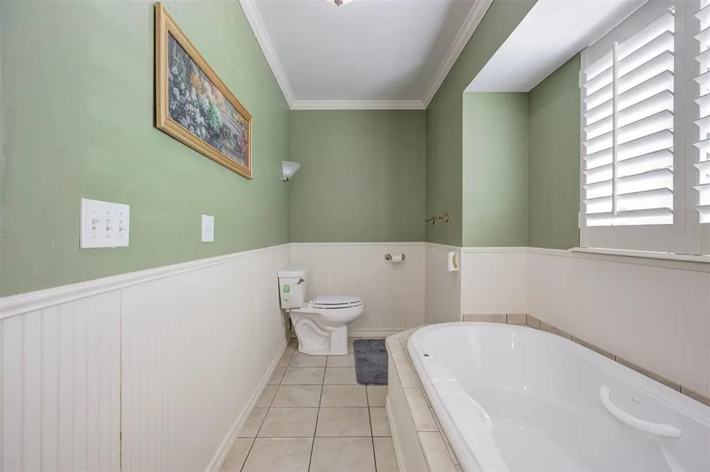 Photo 16 — 9721 Lakeland Terrace, Oklahoma City, OK 73162