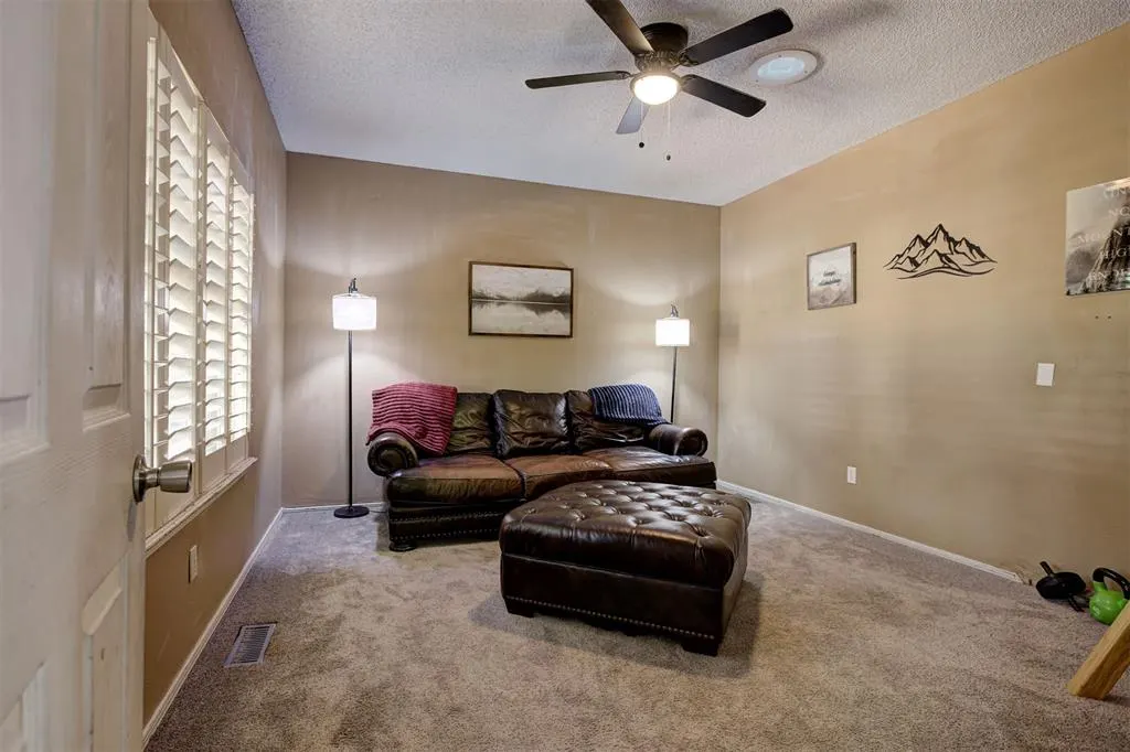 Photo 18 — 9721 Lakeland Terrace, Oklahoma City, OK 73162