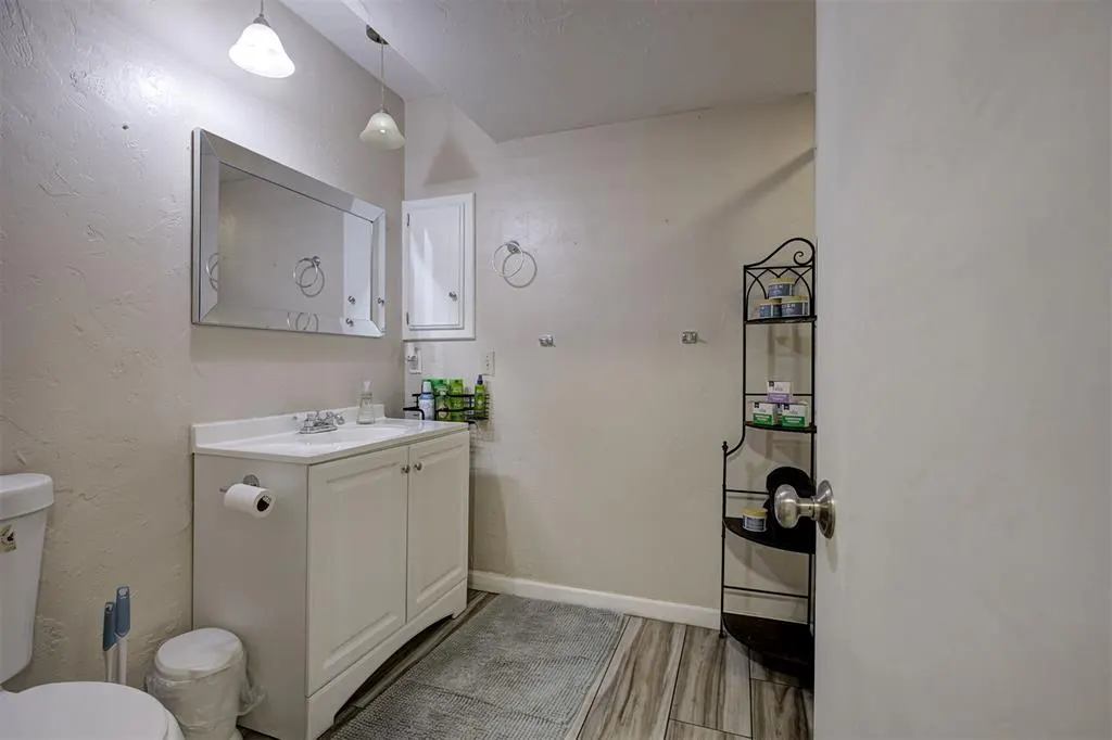 Photo 19 — 9721 Lakeland Terrace, Oklahoma City, OK 73162