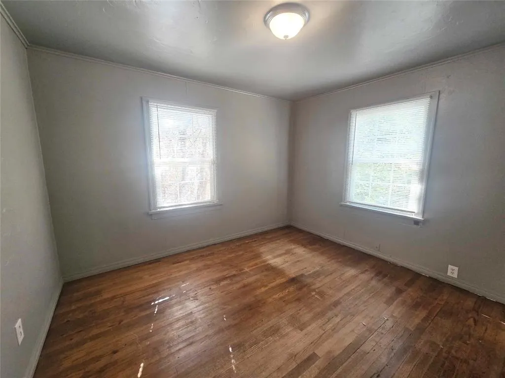 Photo 7 — 2012 NE 19th Street, Oklahoma City, OK 73111