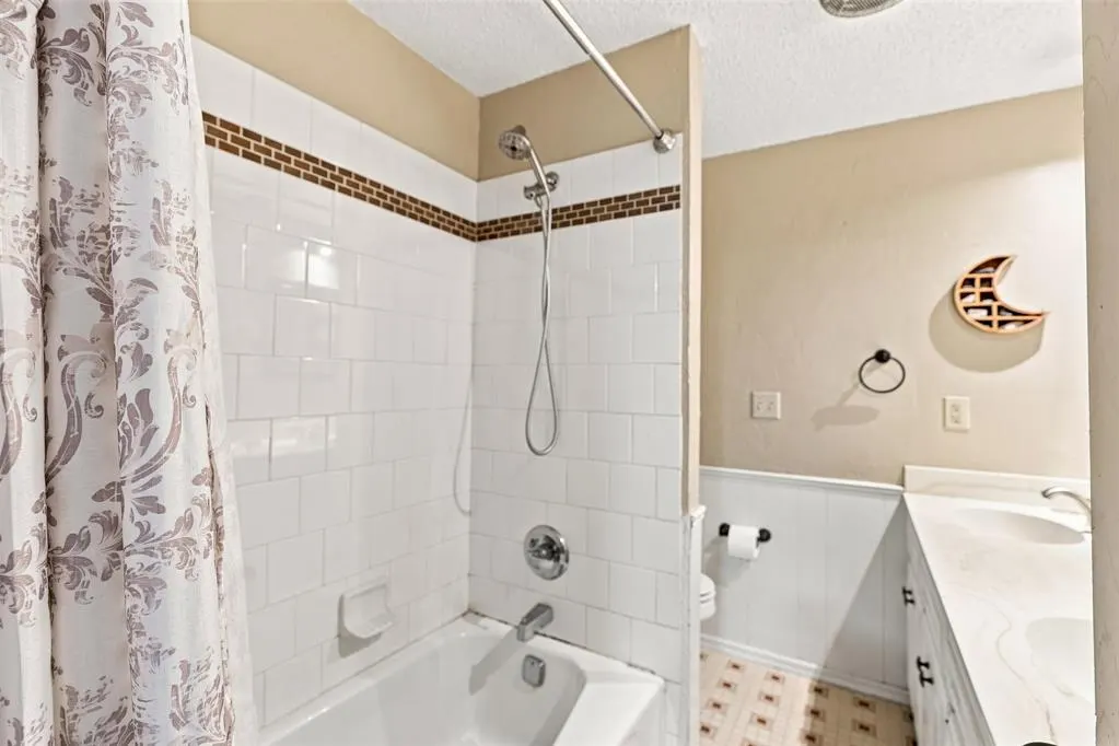 Photo 27 — 2303 E Elm Street, El Reno, OK 73036